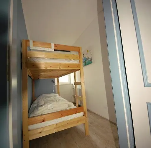 Kiefhuck Apartment *